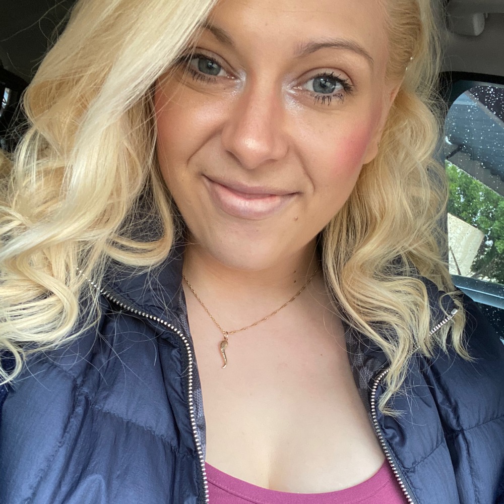 Meet your Posher, Melissa